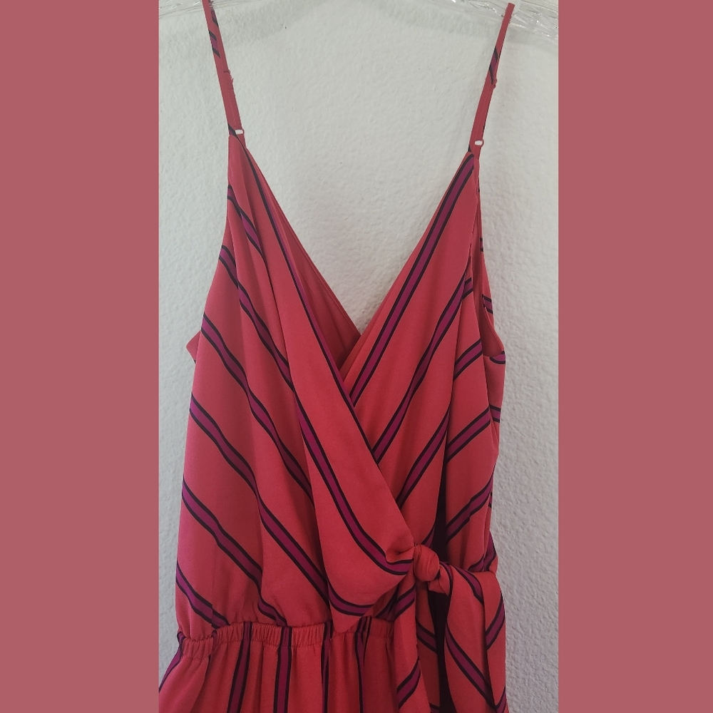 Express Sleeveless Striped Jumpsuit Sz Medium - Picture 5 of 11